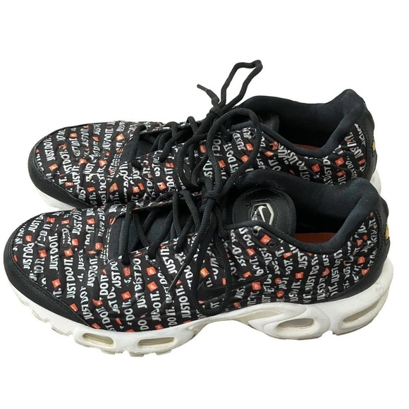 Nike Air Max Plus TN Just Do It Black Sneakers Sz 7 Womens Shoes 862201-007 - Picture 1 of 8